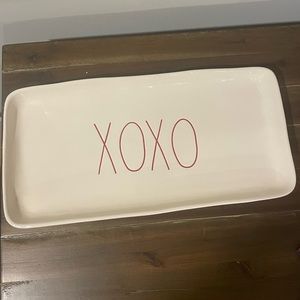 NWT Rae Dunn XOXO platter
